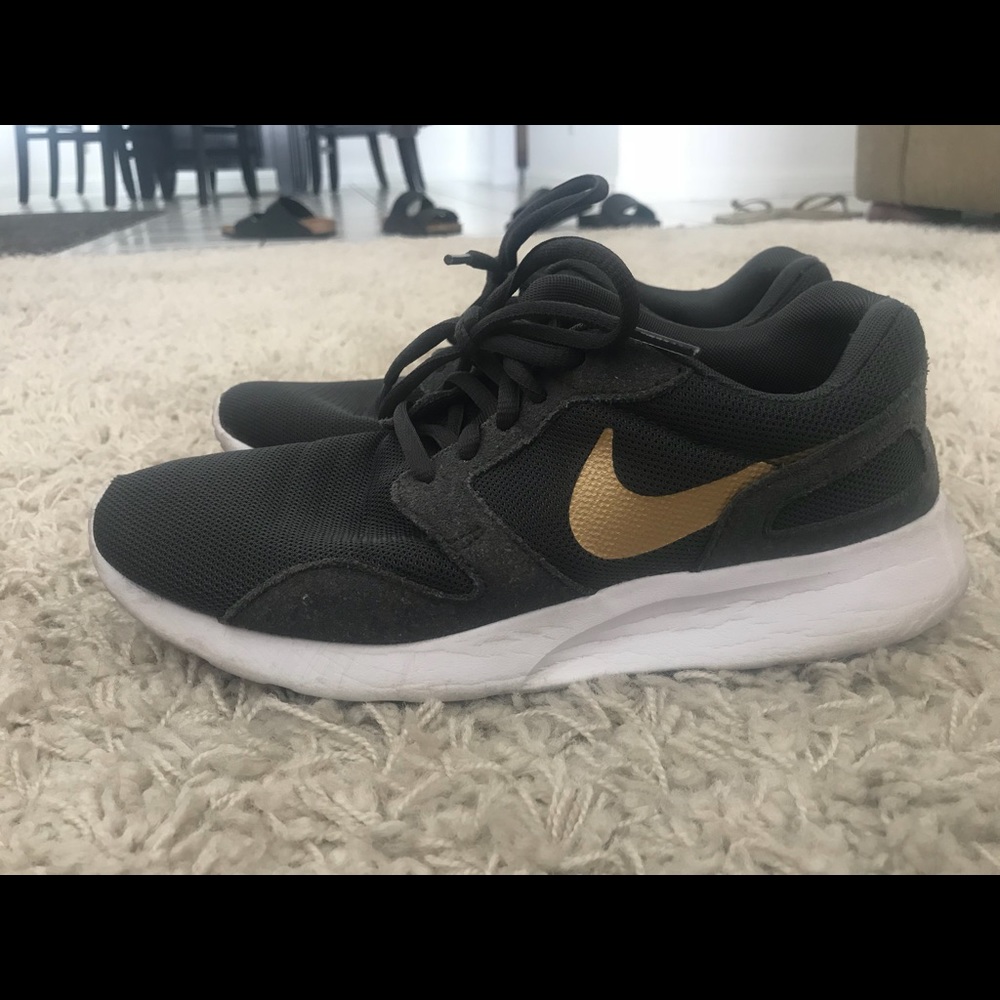 Nike Kashi Running Shoes